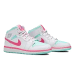 ⁦Air Jordan 1 Mid White Digital Pink Aurora Green Soar⁩ – תמונה ⁦2⁩