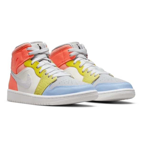 ⁦Air Jordan 1 Mid "To My First Coach" Sail White Light Zitron Yellow⁩ – תמונה ⁦2⁩