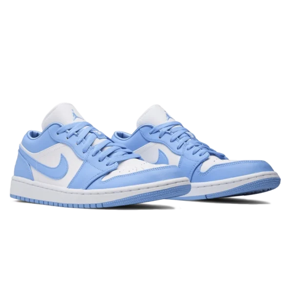⁦Air Jordan 1 Low UNC University Blue White⁩ – תמונה ⁦2⁩