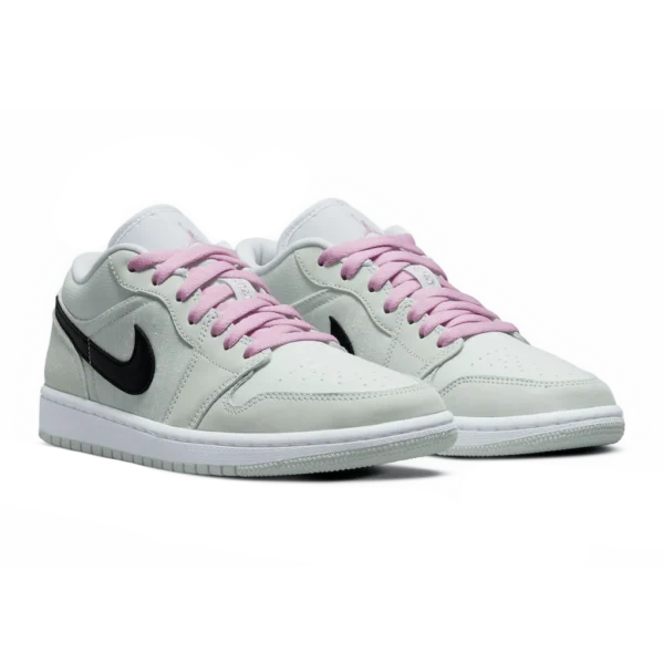 ⁦Air Jordan 1 Low Barely Green Black Light Arctic Pink⁩ – תמונה ⁦2⁩