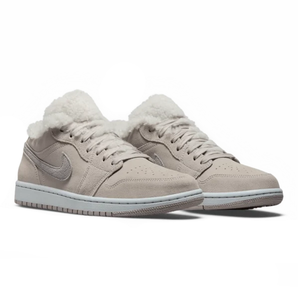 ⁦Air Jordan 1 Low "Sherpa Fleece"Grey White⁩ – תמונה ⁦2⁩