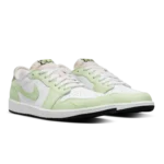 ⁦Air Jordan 1 Low OG Ghost Green White Black⁩ – תמונה ⁦2⁩