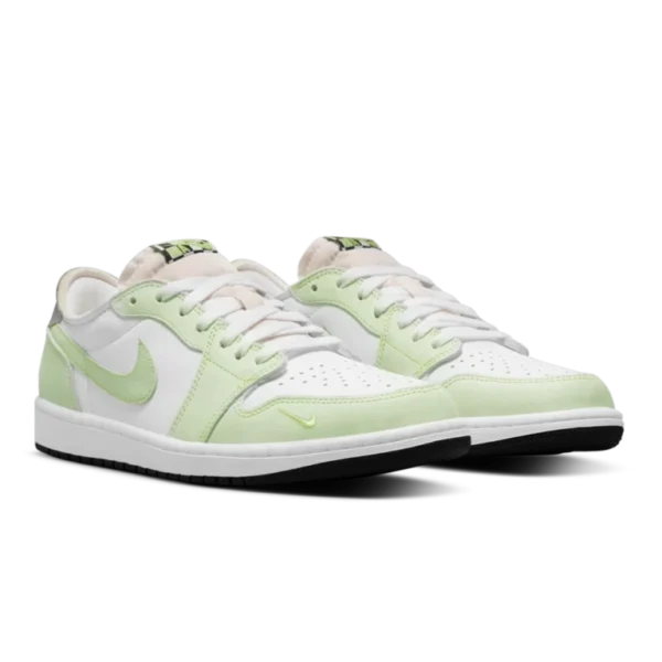 ⁦Air Jordan 1 Low OG Ghost Green White Black⁩ – תמונה ⁦2⁩