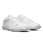 ⁦Air Jordan 1 Low Triple White⁩ – תמונה ⁦2⁩
