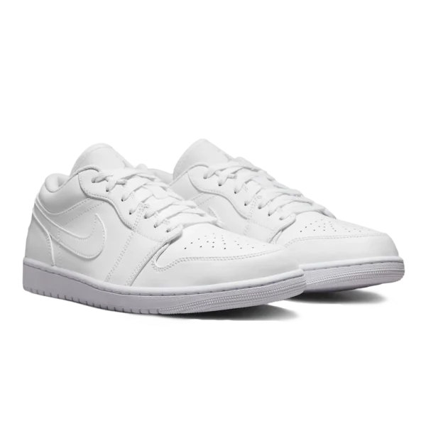 ⁦Air Jordan 1 Low Triple White⁩ – תמונה ⁦2⁩
