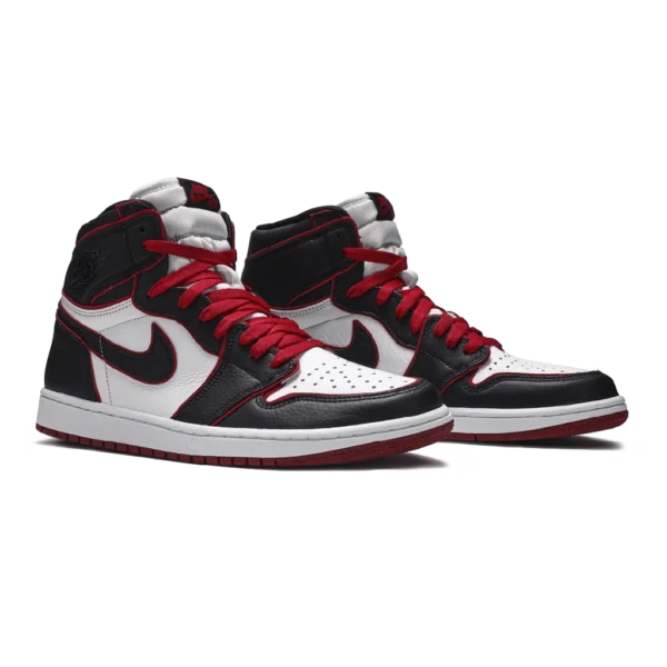 ⁦Air Jordan 1 High Retro OG Bloodline⁩ – תמונה ⁦2⁩