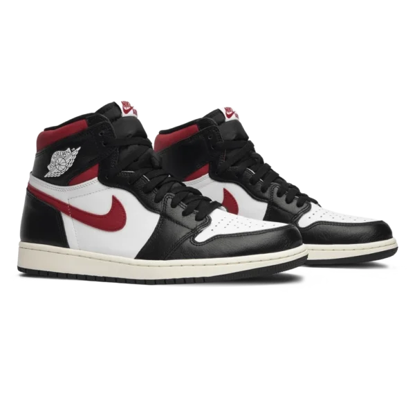 ⁦Air Jordan 1 Retro High OG Black Gym Red⁩ – תמונה ⁦2⁩