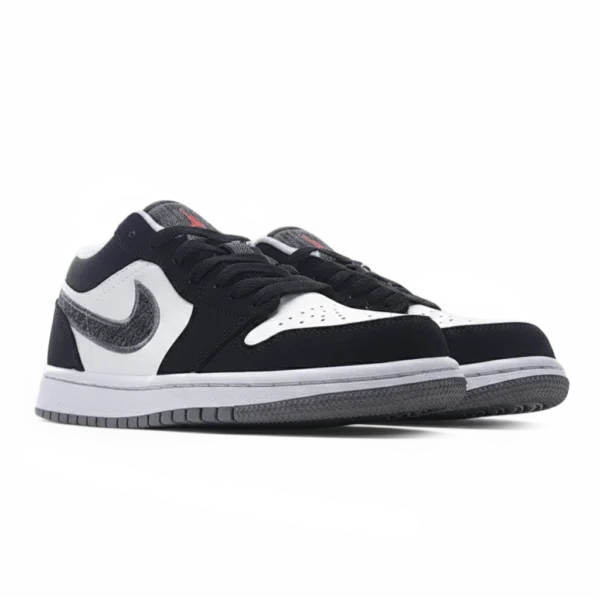 ⁦Air Jordan 1 Low Black Infrared White Wolf Grey⁩ – תמונה ⁦2⁩