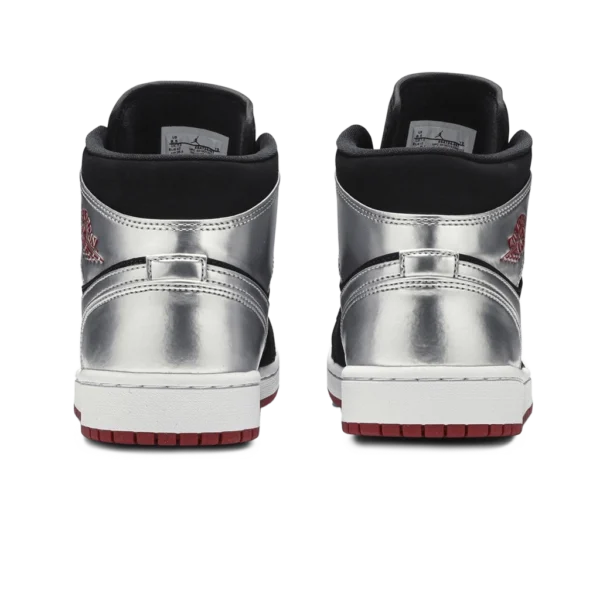 ⁦Air Jordan 1 Mid Johnny Kilroy⁩ – תמונה ⁦3⁩