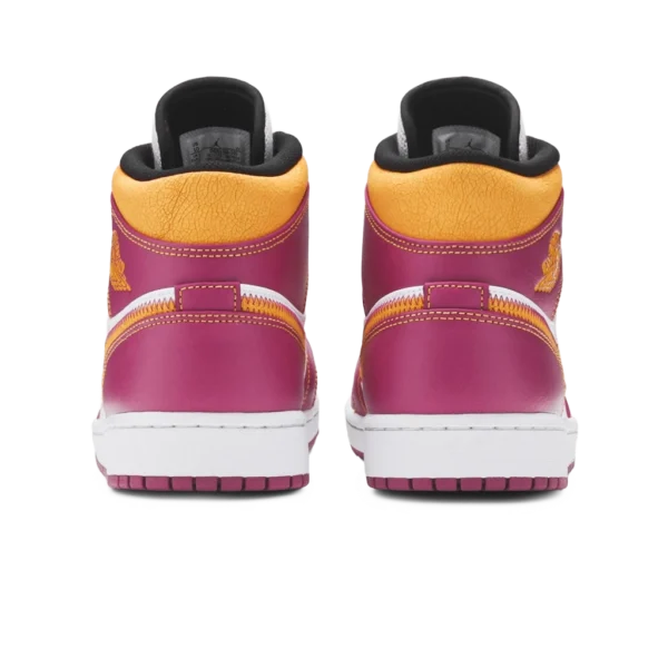 ⁦Air Jordan 1 Mid Día de Muertos⁩ – תמונה ⁦3⁩