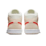 ⁦Air Jordan 1 Mid SE "Corduroy" Sail Orange Quartz White⁩ – תמונה ⁦3⁩