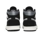 ⁦Air Jordan 1 Mid Satin Black Sail Smoke Grey⁩ – תמונה ⁦3⁩