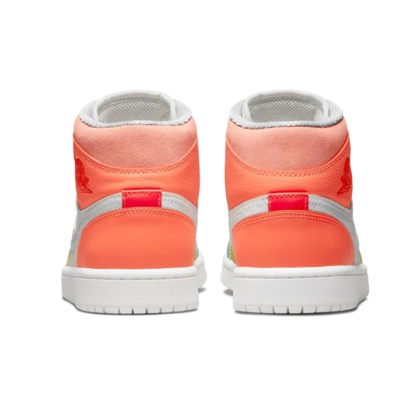 ⁦Air Jordan 1 Mid "To My First Coach" Sail White Light Zitron Yellow⁩ – תמונה ⁦3⁩