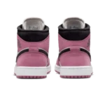 ⁦Air Jordan 1 Mid SE Berry Pink Light Bone White Black⁩ – תמונה ⁦3⁩