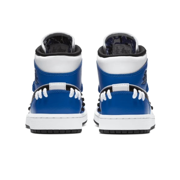 ⁦Air Jordan 1 Mid "Sisterhood" Game Royal Black White⁩ – תמונה ⁦3⁩