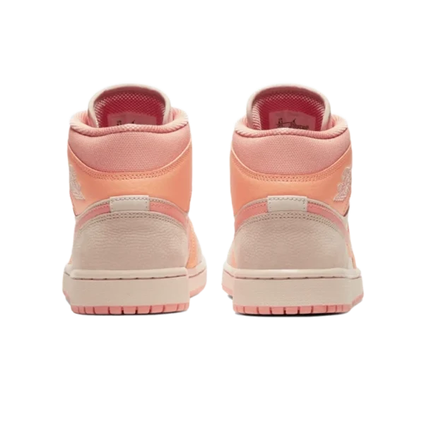 ⁦Air Jordan 1 Mid Atomic Orange Apricot Agate⁩ – תמונה ⁦3⁩