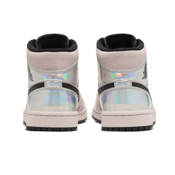 ⁦Air Jordan 1 Mid "Iridescent" Barely Rose Black⁩ – תמונה ⁦3⁩