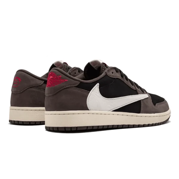 ⁦Air Jordan 1 Low x Travis Scott “Mocha” Black Dark Mocha Red⁩ – תמונה ⁦3⁩