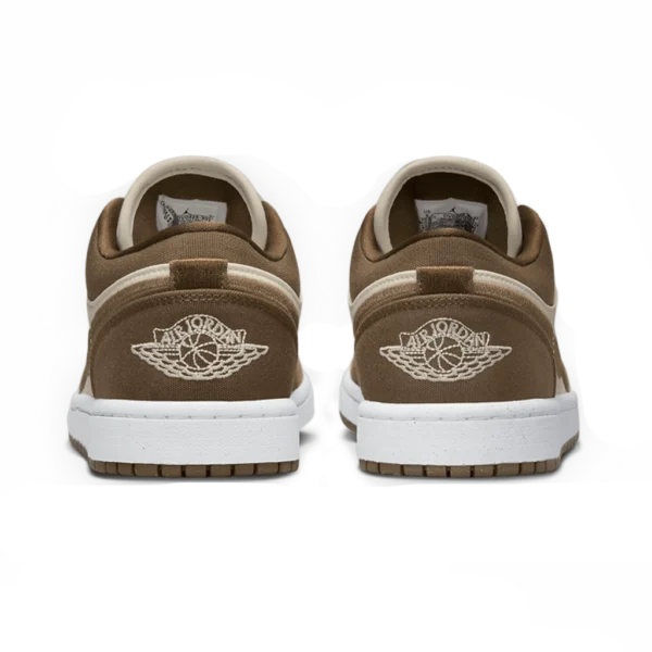 ⁦Air Jordan 1 Low Light Olive White Sail⁩ – תמונה ⁦3⁩