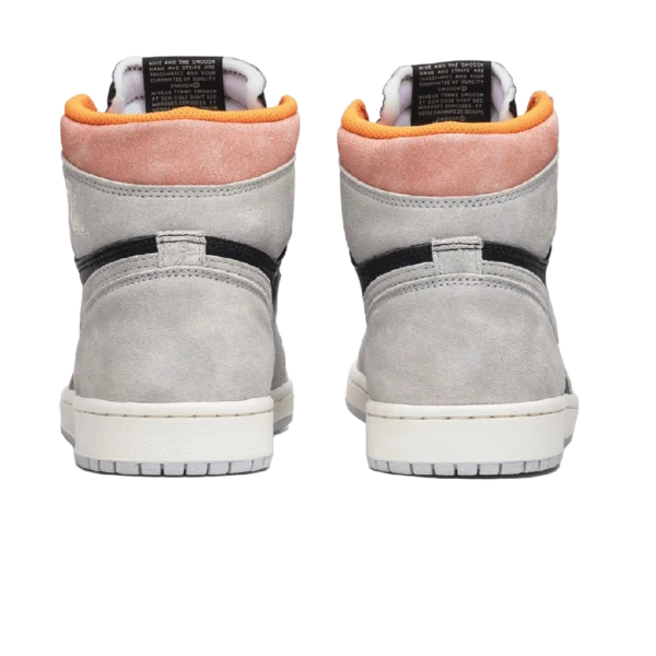 ⁦Air Jordan 1 Retro High OG Neutral Grey Hyper Crimson⁩ – תמונה ⁦3⁩