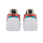 ⁦Nike Blazer Low x Sacai x KAWS Team Red⁩ – תמונה ⁦3⁩