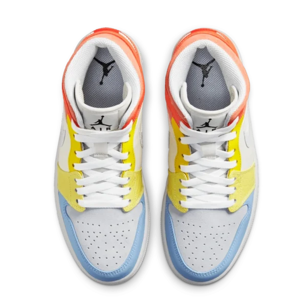 ⁦Air Jordan 1 Mid "To My First Coach" Sail White Light Zitron Yellow⁩ – תמונה ⁦4⁩
