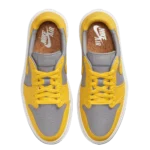 ⁦Air Jordan 1 Elevate Low in Cement Grey White Varsity Maize⁩ – תמונה ⁦4⁩
