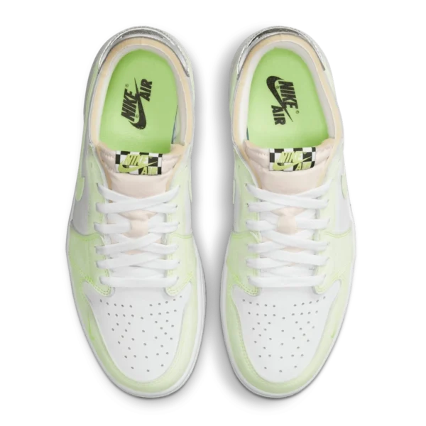 ⁦Air Jordan 1 Low OG Ghost Green White Black⁩ – תמונה ⁦4⁩