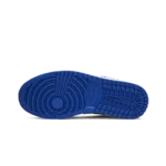 ⁦Air Jordan 1 Low "Royal Toe" Sport Royal White Black⁩ – תמונה ⁦4⁩