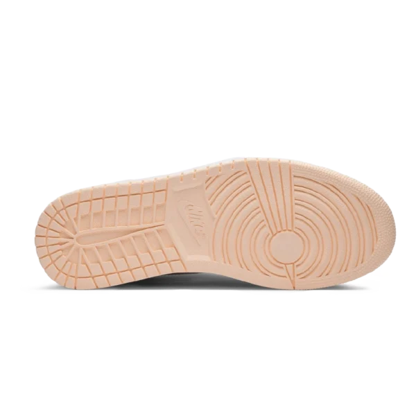 ⁦Air Jordan 1 Retro High OG Crimson Tint⁩ – תמונה ⁦4⁩