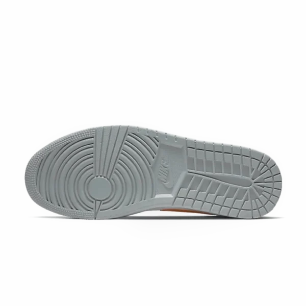 ⁦Air Jordan 1 Mid Starfish White Pure Platinum Sail⁩ – תמונה ⁦4⁩
