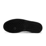 ⁦Air Jordan 1 Mid SE Metallic Gold Black White⁩ – תמונה ⁦5⁩