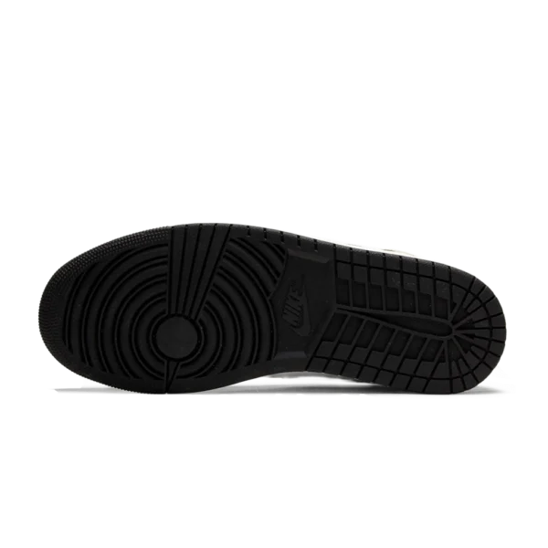 ⁦Air Jordan 1 Mid SE Metallic Gold Black White⁩ – תמונה ⁦5⁩