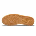 ⁦Air Jordan 1 Mid Tan White Gum⁩ – תמונה ⁦5⁩