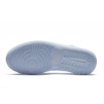 ⁦Air Jordan 1 Low White Wolf Grey⁩ – תמונה ⁦5⁩