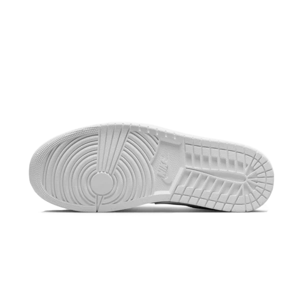 ⁦Air Jordan 1 Low Triple White⁩ – תמונה ⁦5⁩