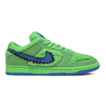 Nike Dunk Low SB x Grateful Dead Green Bear