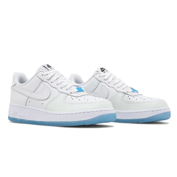 ⁦Nike Air Force 1 ’07 LX UV Reactive⁩ – תמונה ⁦2⁩