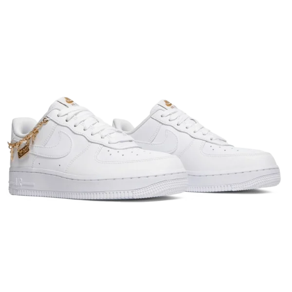 ⁦Nike Air Force 1 ’07 LX "Lucky Charms"⁩ – תמונה ⁦2⁩