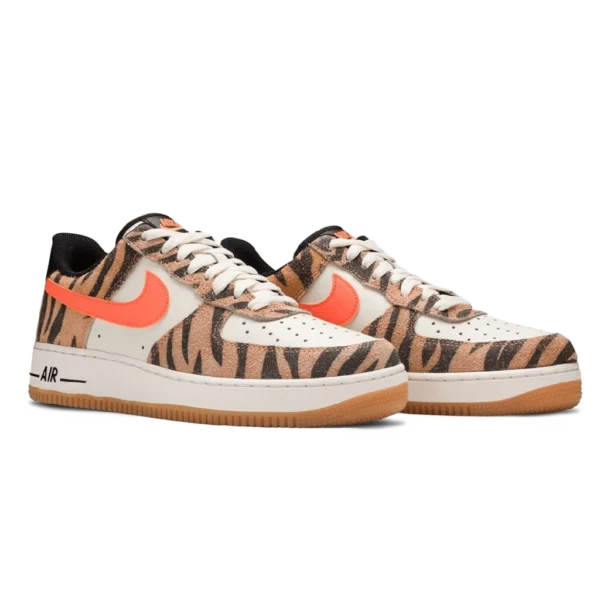 ⁦Nike Air Force 1 Low Premium Daktari Stripes⁩ – תמונה ⁦2⁩