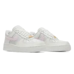 ⁦Nike Air Force 1 White Regal Pink⁩ – תמונה ⁦2⁩