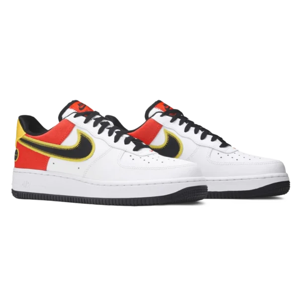 ⁦Nike Air Force 1 Low Roswell Raygun⁩ – תמונה ⁦2⁩