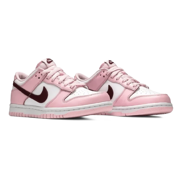 ⁦Nike Dunk Low Valentine’s Day Pink Foam⁩ – תמונה ⁦2⁩