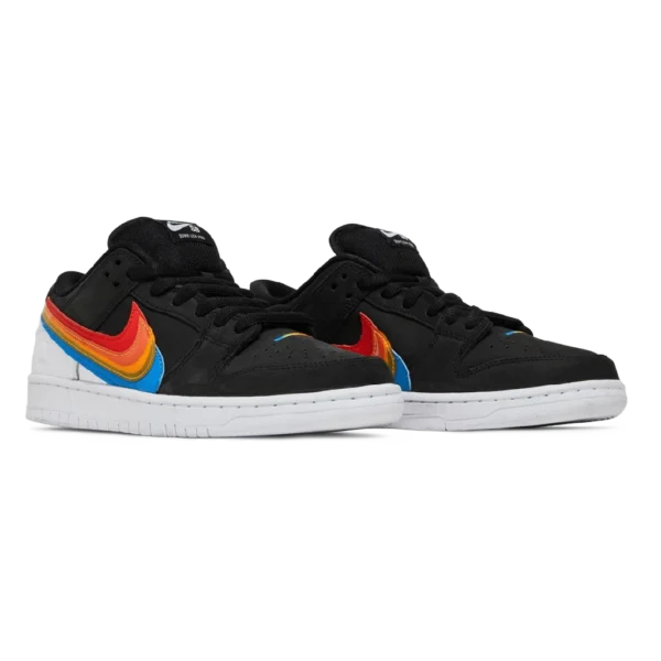 ⁦Nike SB Dunk Low x Polaroid⁩ – תמונה ⁦2⁩