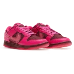 ⁦Nike Dunk Low “Valentine’s Day”⁩ – תמונה ⁦2⁩