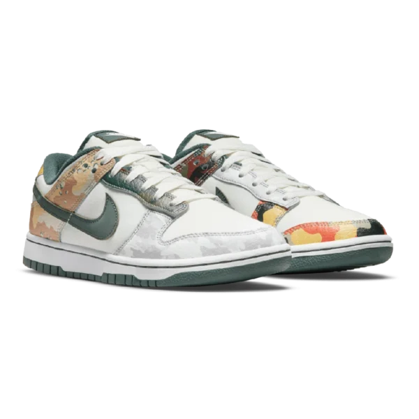 ⁦Nike Dunk Low SE “Multi-Camo”⁩ – תמונה ⁦2⁩