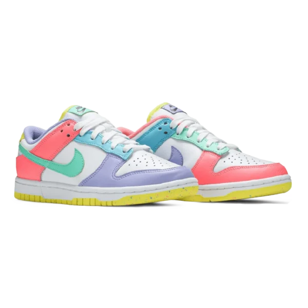 ⁦Nike Dunk Low SE “Easter" Candy⁩ – תמונה ⁦2⁩