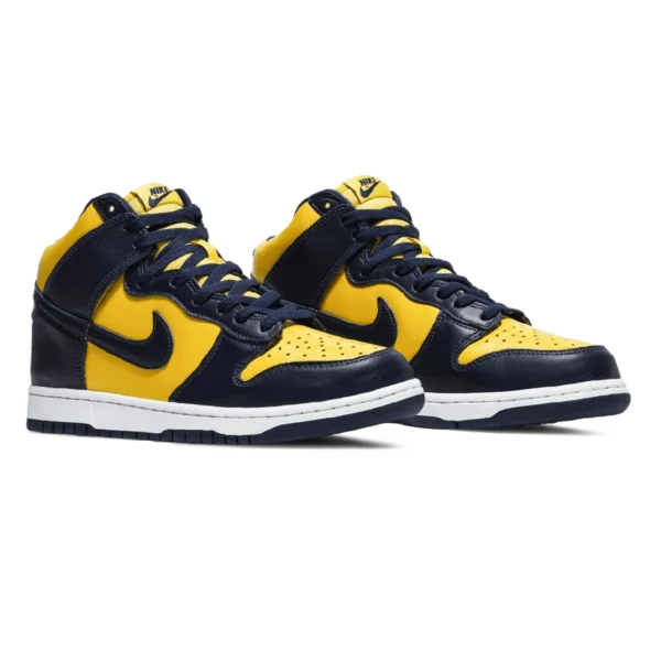 ⁦Nike Dunk High Retro Michigan⁩ – תמונה ⁦2⁩