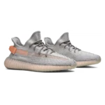 ⁦Adidas Yeezy Boost 350 V2 True Form⁩ – תמונה ⁦2⁩