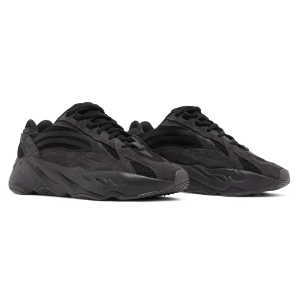 ⁦Adidas Yeezy Boost 700 V2 Vanta⁩ – תמונה ⁦2⁩